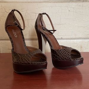 Aldo Platform Ankle Strap Crocodile Brown Pump 37